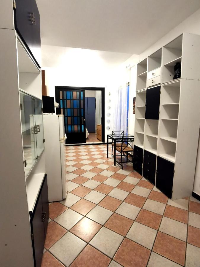 Residence La Lanterna Генуа Екстериор снимка