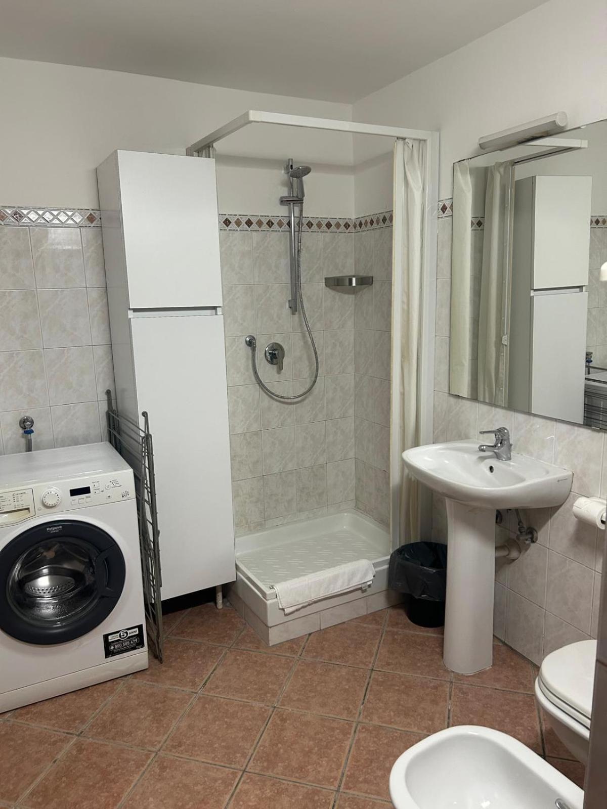 Residence La Lanterna Генуа Екстериор снимка